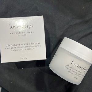 Lovescript décolleté & neck leave-on mask
